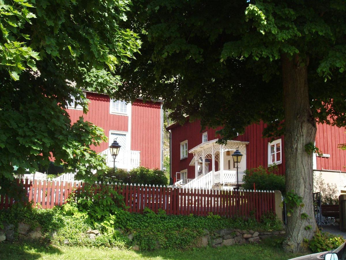 Villa Brunstorpsgard Braenneriet à Huskvarna Extérieur photo