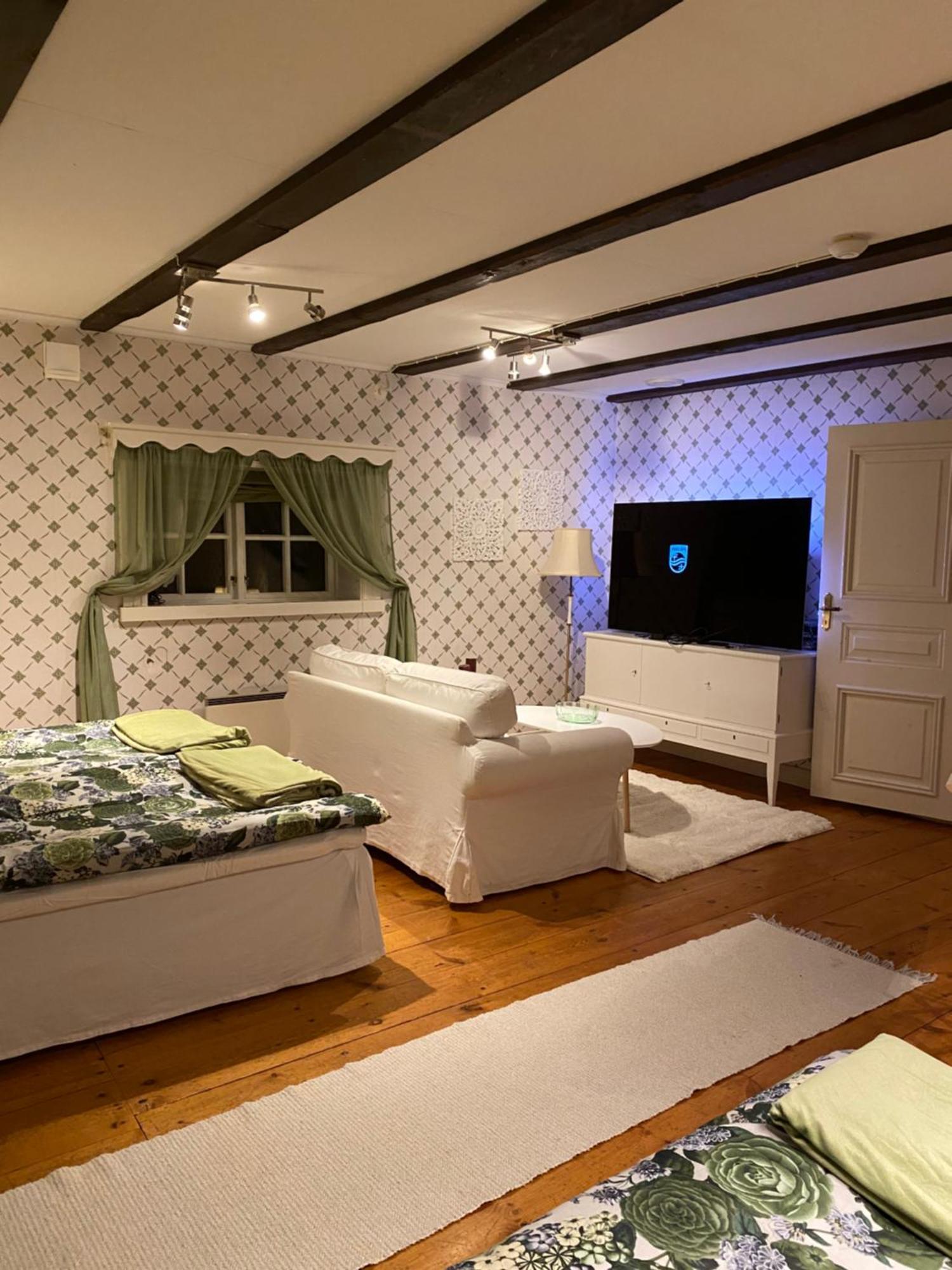 Villa Brunstorpsgard Braenneriet à Huskvarna Extérieur photo